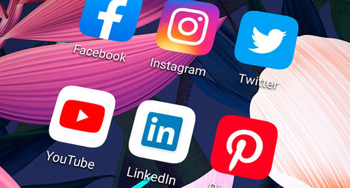 Guida completa alle dimensioni di immagini dei social media 2025